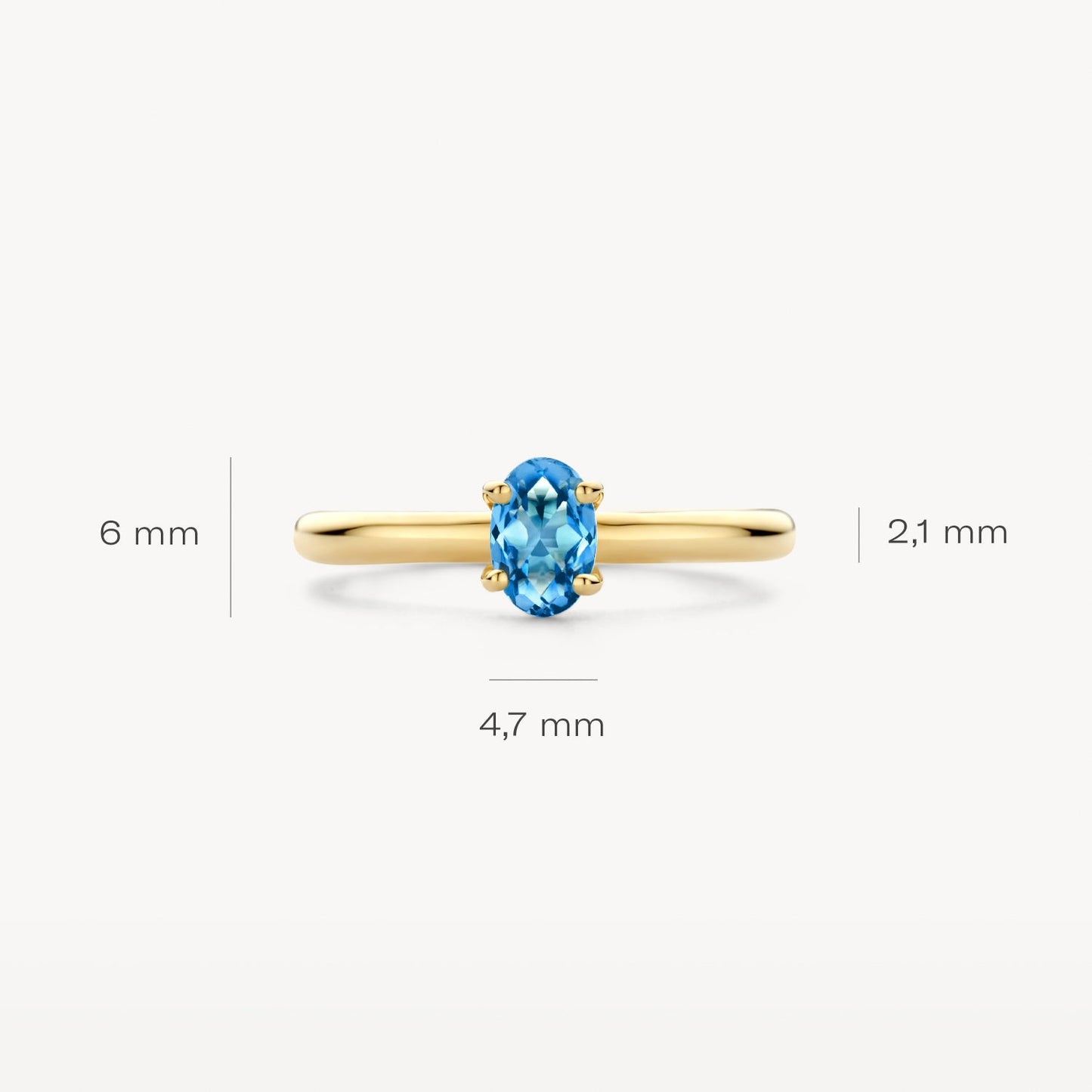 Ring mit Schweizer Blautopas in ovaler Chaton-Fassung