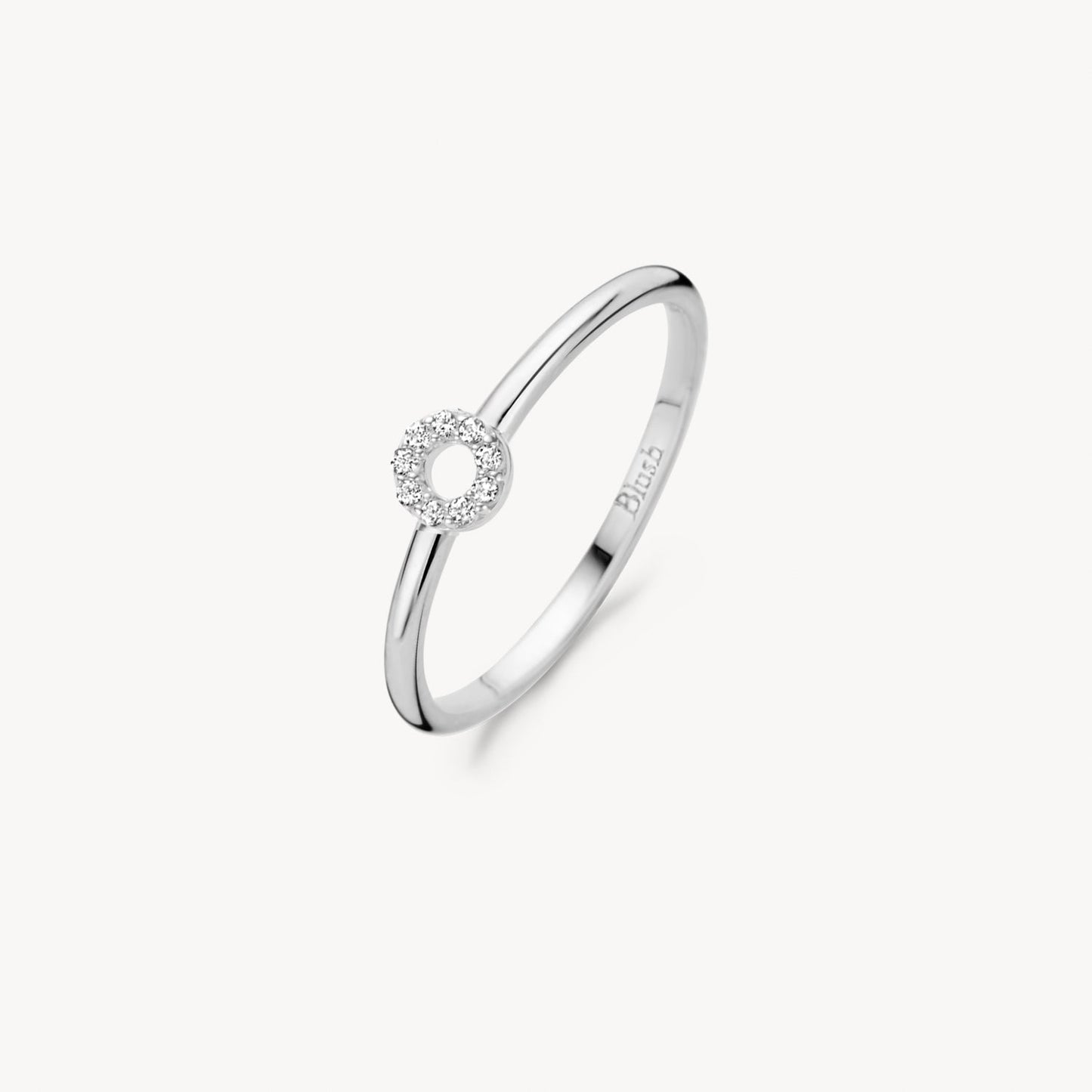 Ring mit Kreis aus Pavé-Zirkonia