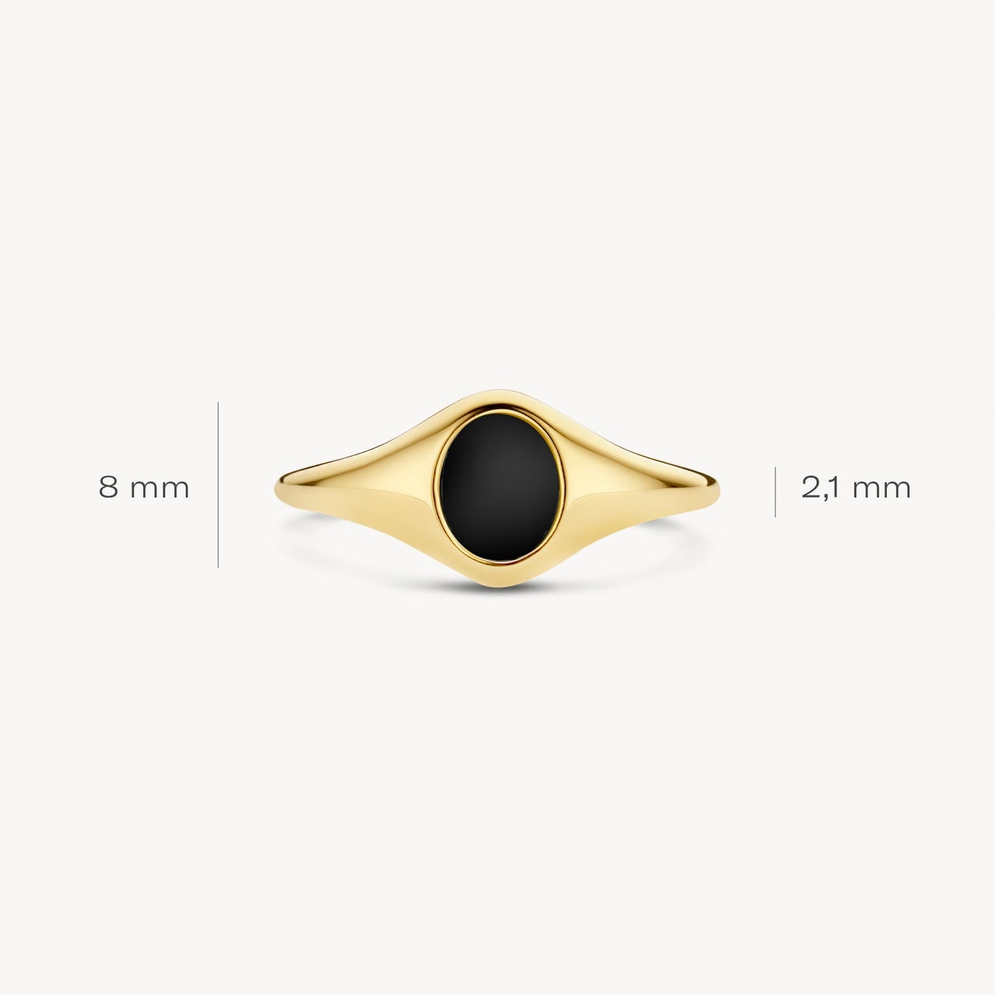 Ring mit eingelassenem Onyx